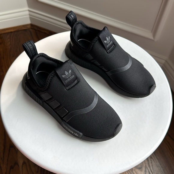 adidas Other - Adidas Girls Black Slip-On Shoes Size US 2